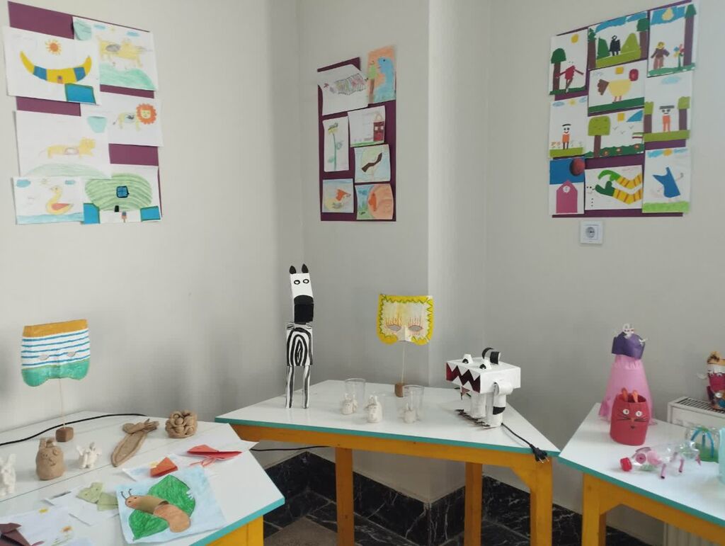 برگزاری نمایشگاههای آثار اعضا در مراکز مختلف کانون کرج