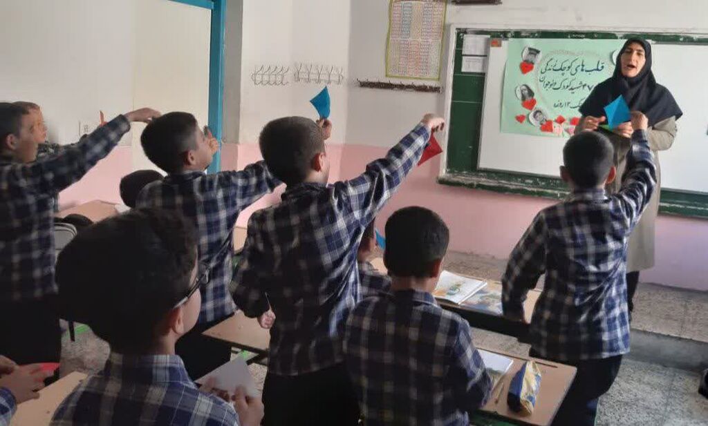 یادبود شهدای کودک با عنوان «قلبهای کوچک زندگی»