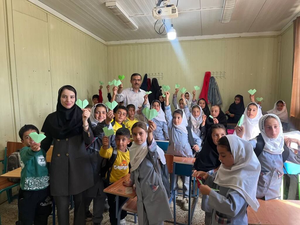 دانشآموزان عشایری با «قولهای سبز کودکی» حافظ محیط زیست شدند