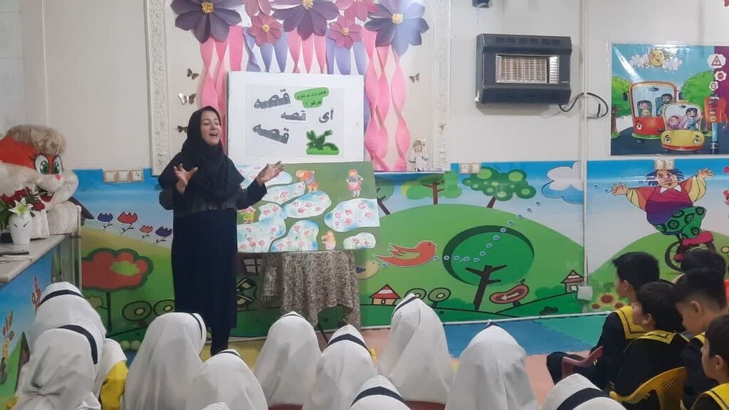 قصه‌گویی مربیان کانون پرورش فکری در مراکز عمومی شهر قم،۱۶ مهر در ویژه‌برنامه روز کودک و روز قصه با شعار «زمین، خانه‌ی ما»