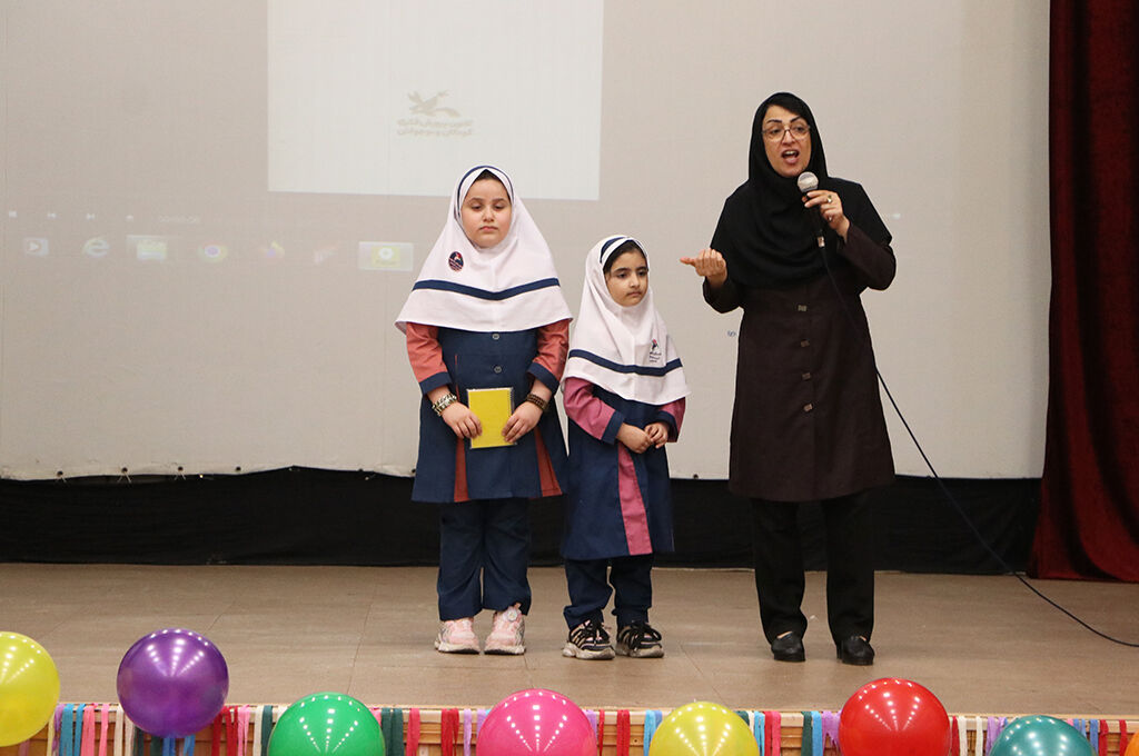 جشن ملی نوخوانها در رشت برگزارشد