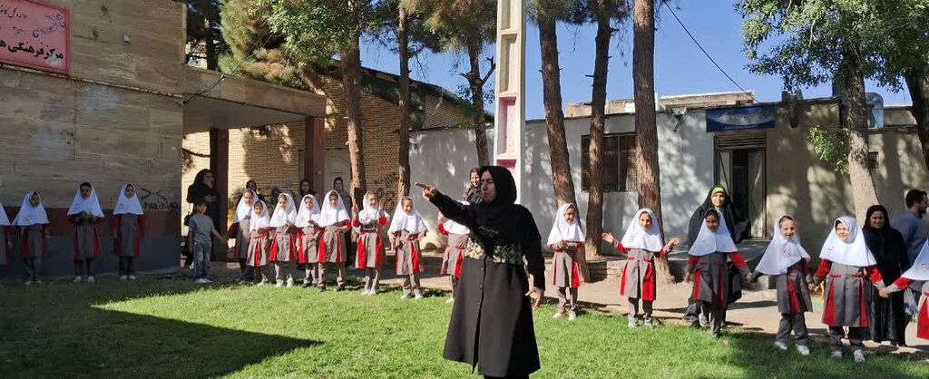 برگزاری جشن "نوخوان‌ها" در مرکز کنگاور