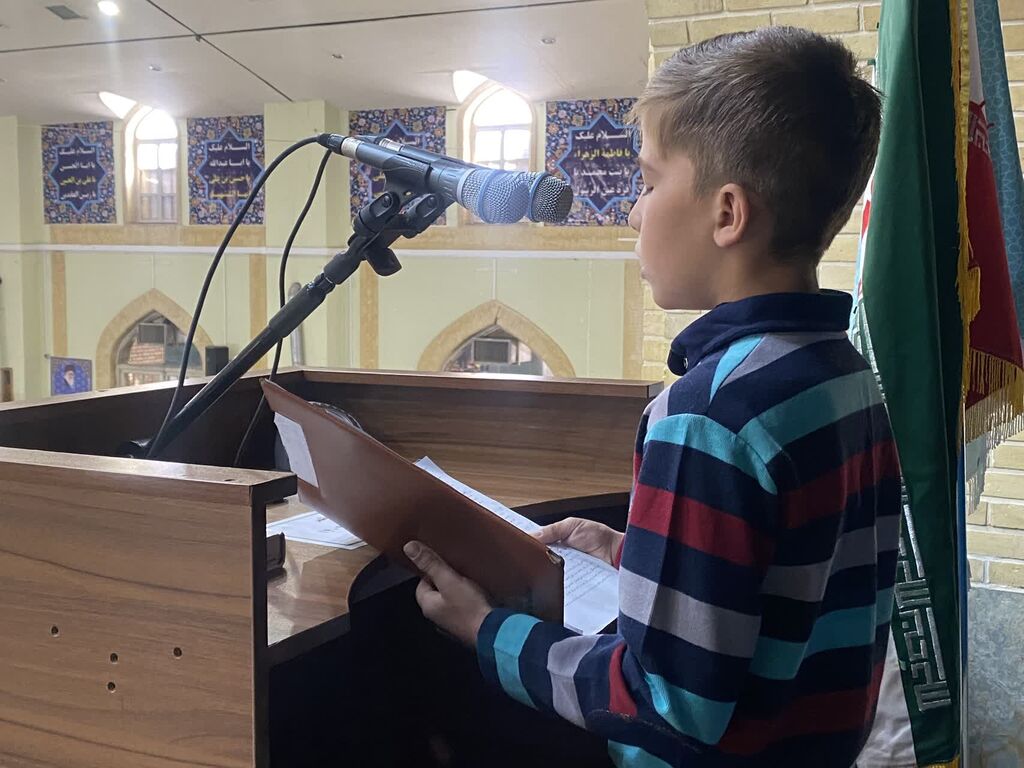سخنرانی کودکان و نوجوانان پیش از خطبههای نماز جمعه در استان همدان