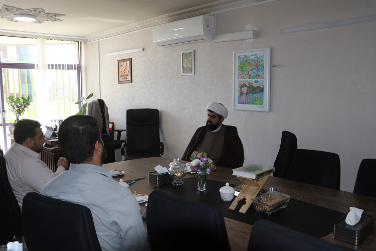 رئیس شورای هماهنگی تبلیغات اسلامی استان اصفهان مهمان مدیرکل کانون شد