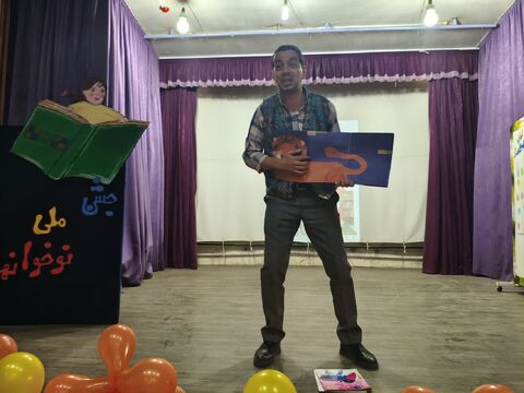 جشن نوخوان ها در مرکز 4