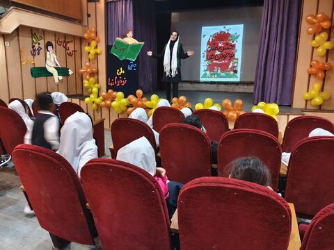 جشن نوخوان ها در مرکز 4