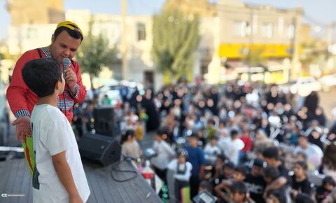 نمایش عروسکی «قهرمان آکواریوم» در ۷ شهرستان زنجان با تماشاخانه سیار به روایت تصویر (بخش اول)