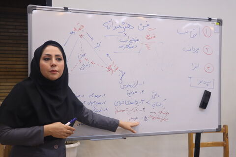 نشست تخصصی " قصه‌گو به مثابه کارگردان" با حضور الهام دارابی