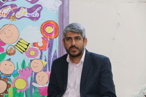 نشست «طرح نماد» و افتتاح نمایشگاه دست‌سازه‌های کودکان کار در شیراز برگزار شد