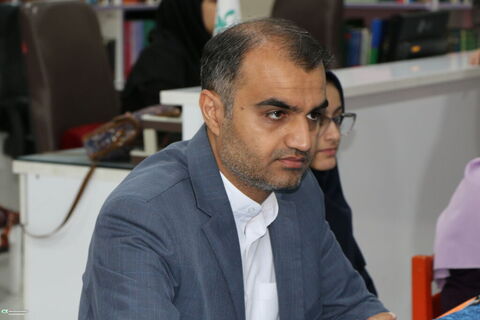 نشست «طرح نماد» و افتتاح نمایشگاه دست‌سازه‌های کودکان کار در شیراز برگزار شد