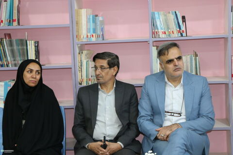 نشست «طرح نماد» و افتتاح نمایشگاه دست‌سازه‌های کودکان کار در شیراز برگزار شد