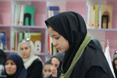 نشست «طرح نماد» و افتتاح نمایشگاه دست‌سازه‌های کودکان کار در شیراز برگزار شد