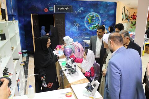 بازدید نماینده ولی فیقه در مازندران از نمایشگاه هفته ملی کودک