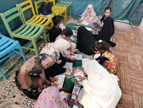 برپایی میز خدمت مرکز حاجی آباد در مسجد جامع این شهرستان