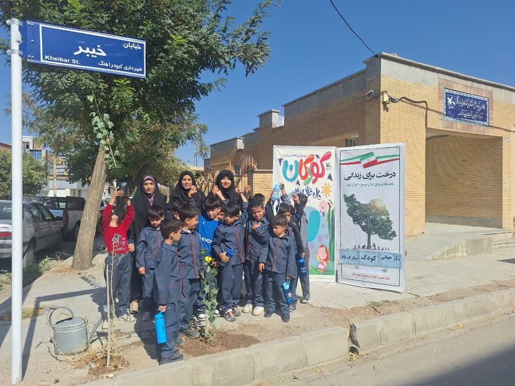 فعالیت گسترده مراکز فرهنگی- هنری کانون پرورش فکری همدان در هفته ملی کودک