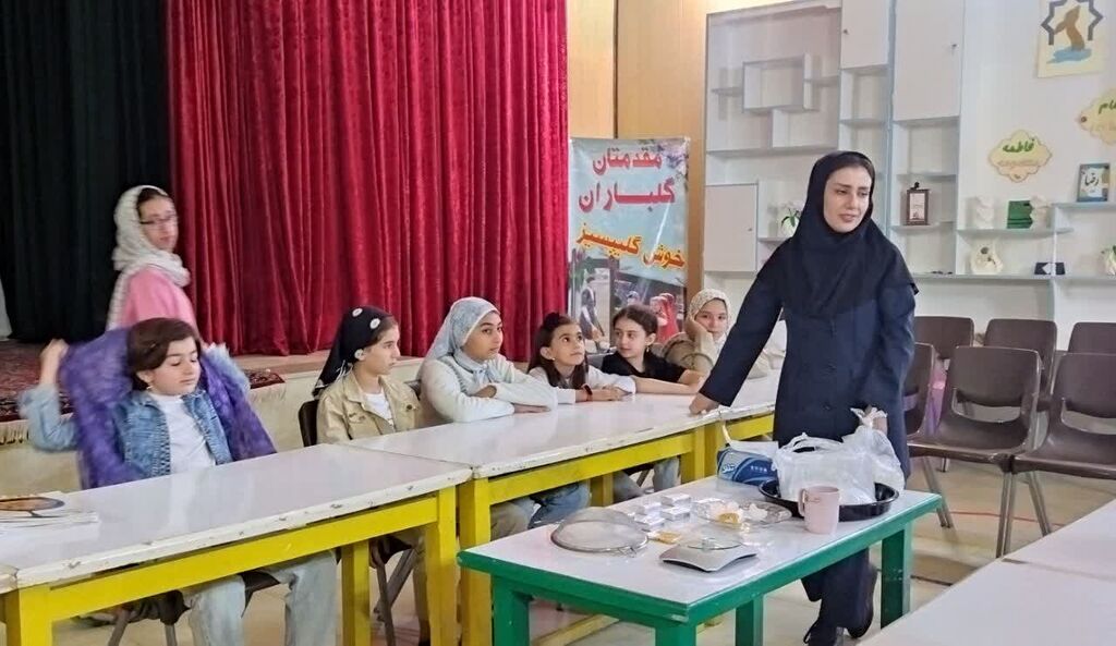 روزی خوشمزه در مرکز نقده