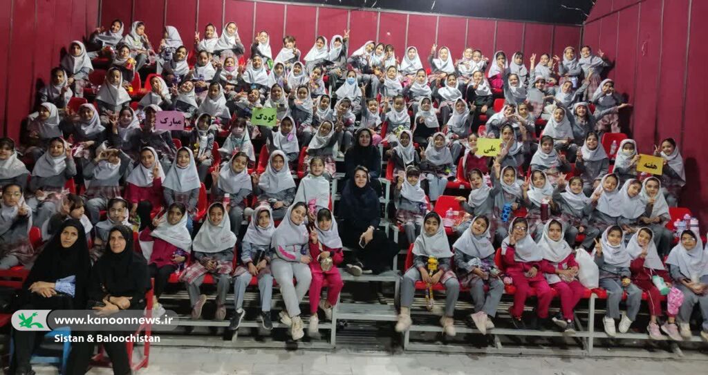 اجرای نمایش عروسکی «از اینجا برو» مرکز فرهنگی هنری شماره یک زاهدان(سیستان و بلوچستان)