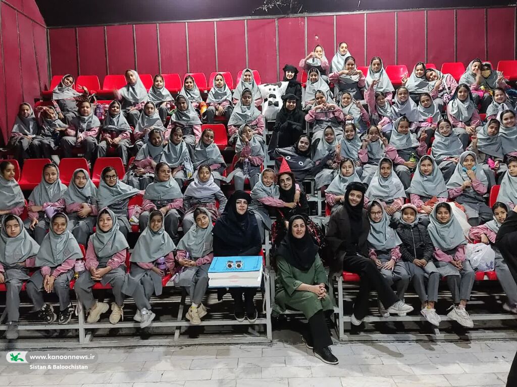 اجرای نمایش عروسکی «از اینجا برو» مرکز فرهنگی هنری شماره یک زاهدان(سیستان و بلوچستان)