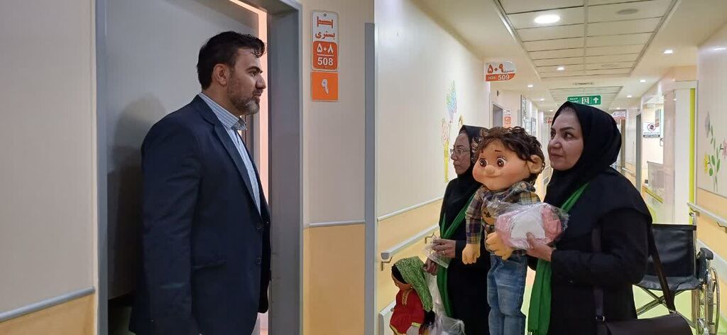 شادی در بیمارستان و مدارس نیازهای ویژه با کانون پرورش فکری همدان