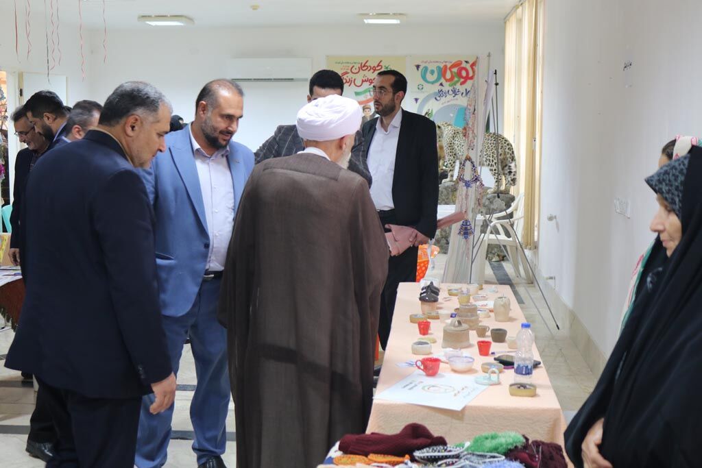 نمایشگاه هفته ملی کودک فرصتی برای آگاهی‌بخشی به نسل آینده است