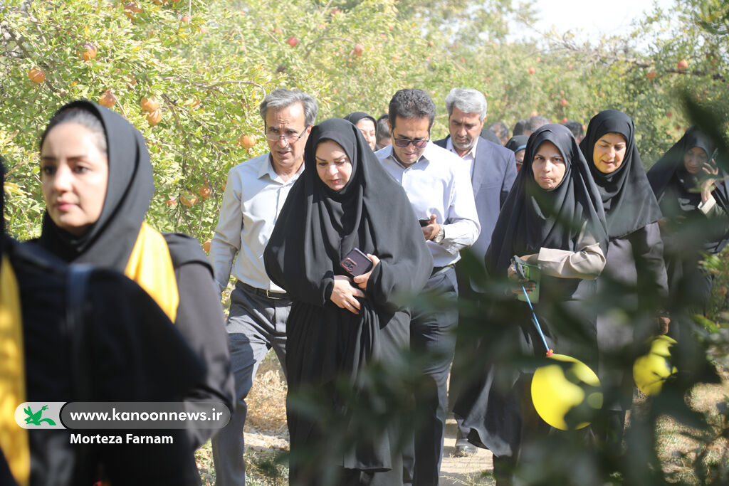 ویژهبرنامه فرهنگی علمی زنبوربانان کوچک در شهرستان تفت برگزار شد