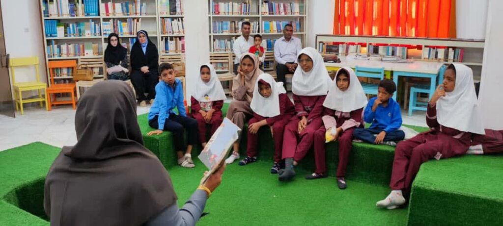 بازدید دانش آموزان مدرسه استثنایی وحدت از مرکز هرمز