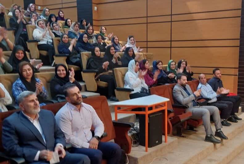 همایش تبیین حقوق کودک در مرکز شماره ۴ کانون کرمانشاه