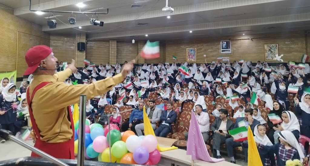 جشن بزرگ هفته ملی کودک در سنقر