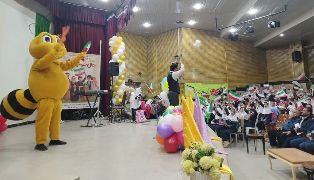 جشن بزرگ هفته ملی کودک در سنقر