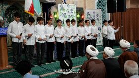 حضور کانون پرورش فکری زنجان در نماز جمعه هم‌زمان با هفته ملی کودک