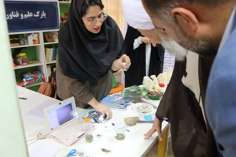 بازدید نماینده ولی فیقه در مازندران از نمایشگاه هفته ملی کودک