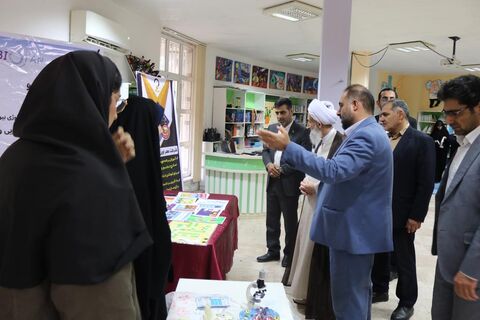 بازدید نماینده ولی فیقه در مازندران از نمایشگاه هفته ملی کودک