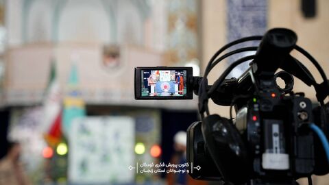 حضور مدیرکل کانون پرورش فکری زنجان در نماز جمعه هم‌زمان با هفته ملی کودک