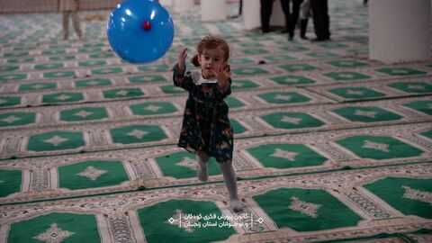 حضور مدیرکل کانون پرورش فکری زنجان در نماز جمعه هم‌زمان با هفته ملی کودک