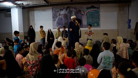 حضور مدیرکل کانون پرورش فکری زنجان در نماز جمعه هم‌زمان با هفته ملی کودک