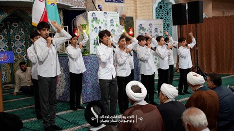 حضور مدیرکل کانون پرورش فکری زنجان در نماز جمعه هم‌زمان با هفته ملی کودک
