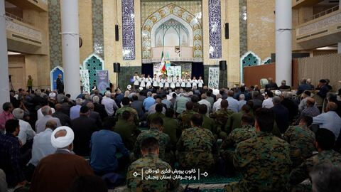 حضور مدیرکل کانون پرورش فکری زنجان در نماز جمعه هم‌زمان با هفته ملی کودک