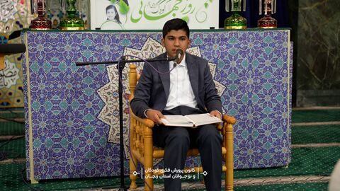 حضور مدیرکل کانون پرورش فکری زنجان در نماز جمعه هم‌زمان با هفته ملی کودک