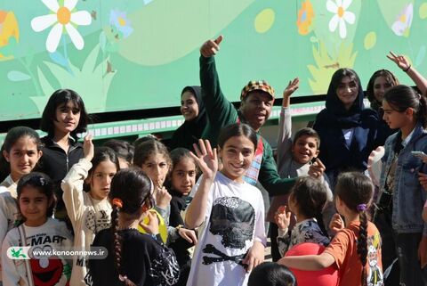 تماشاخانه‌ی سیار کانون در چهارمحال و بختیاری(1)