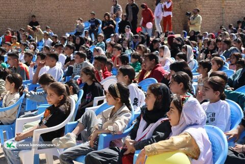 تماشاخانه‌ی سیار کانون در چهارمحال و بختیاری(1)