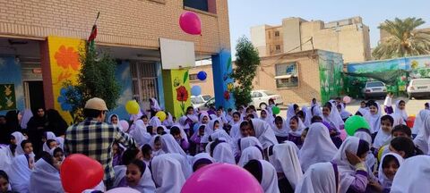 «طنین زنگ دوستی در مدارس استان خوزستان»