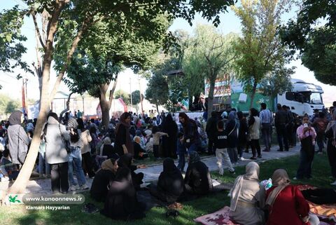 تماشاخانه‌ی سیار کانون در چهارمحال و بختیاری(هفشجان)
