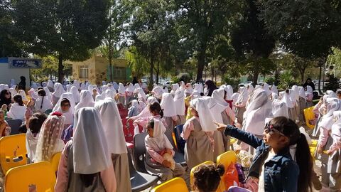 کرمانشاه. نوخوان‌ها در پارک معلم