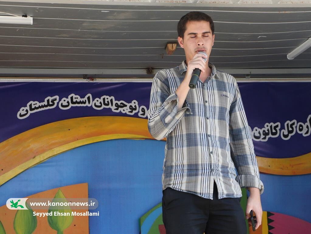 لبخند کودکان روستای «قلعه‌جیغ بزرگ»گمیشان با حضور پیک امید کانون گلستان