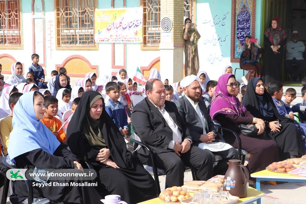 لبخند کودکان روستای «قلعه‌جیغ بزرگ»گمیشان با حضور پیک امید کانون گلستان