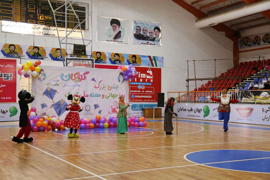 جشن کودکی در سالن ۲۰۰۰ نفری فجر بوشهر برگزار شد