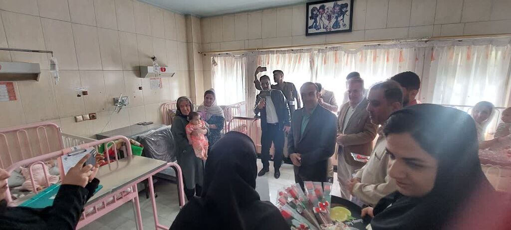 عیادت فرماندار بوکان از کودکان بستری در بیمارستان شهید قلیپور