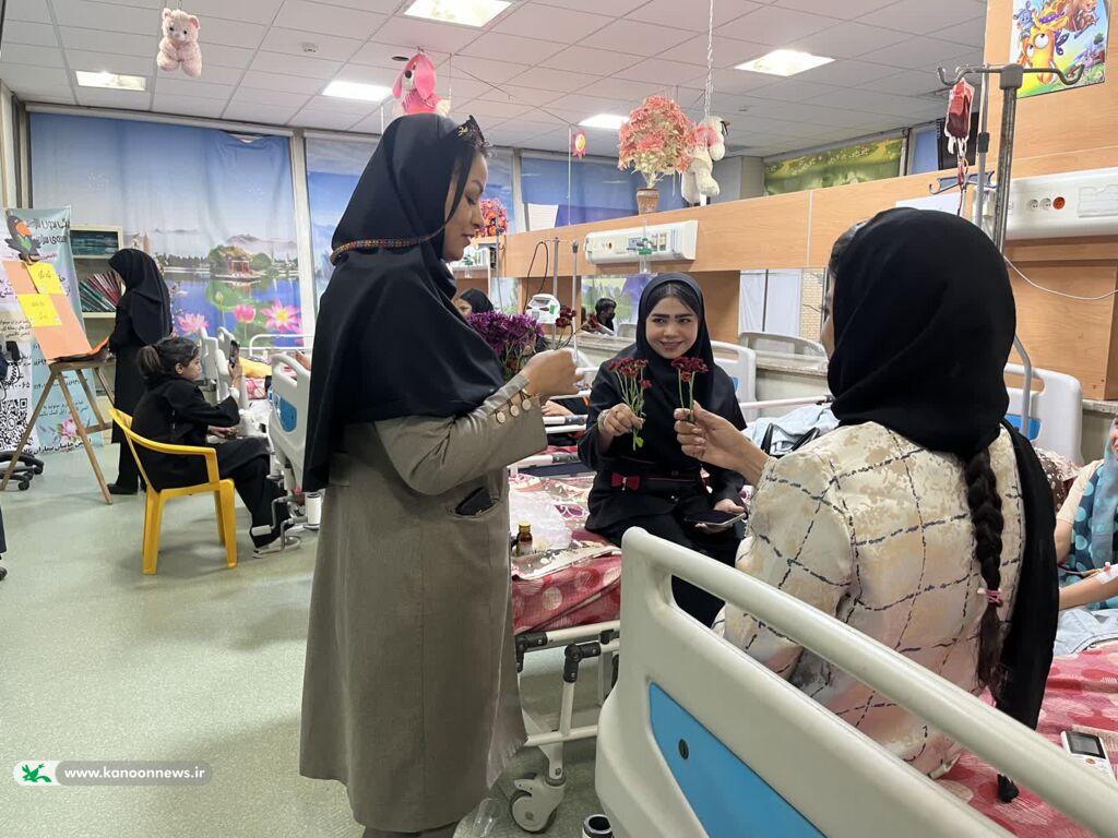 عیادت از کودکان بیمار؛ مهربانیِ مربیان و اعضای کانون سیستان و بلوچستان در هفته ملی کودک