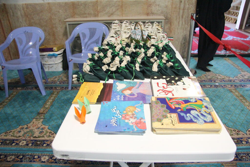 میز خدمت کانون پرورش فکری در نمازجمعه ارومیه