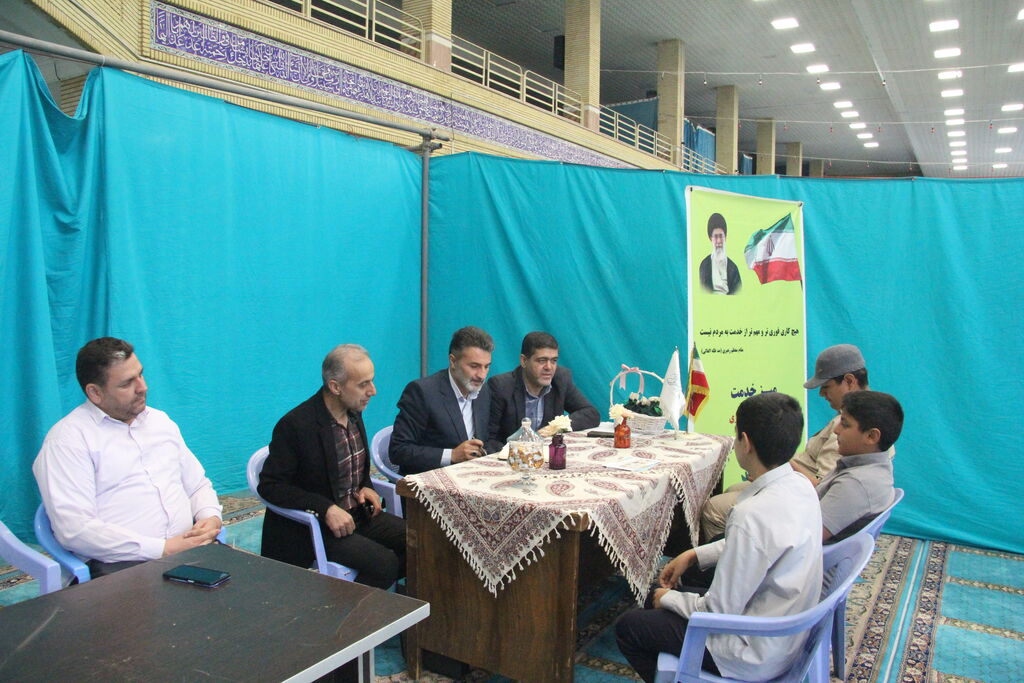 میز خدمت کانون پرورش فکری در نمازجمعه ارومیه